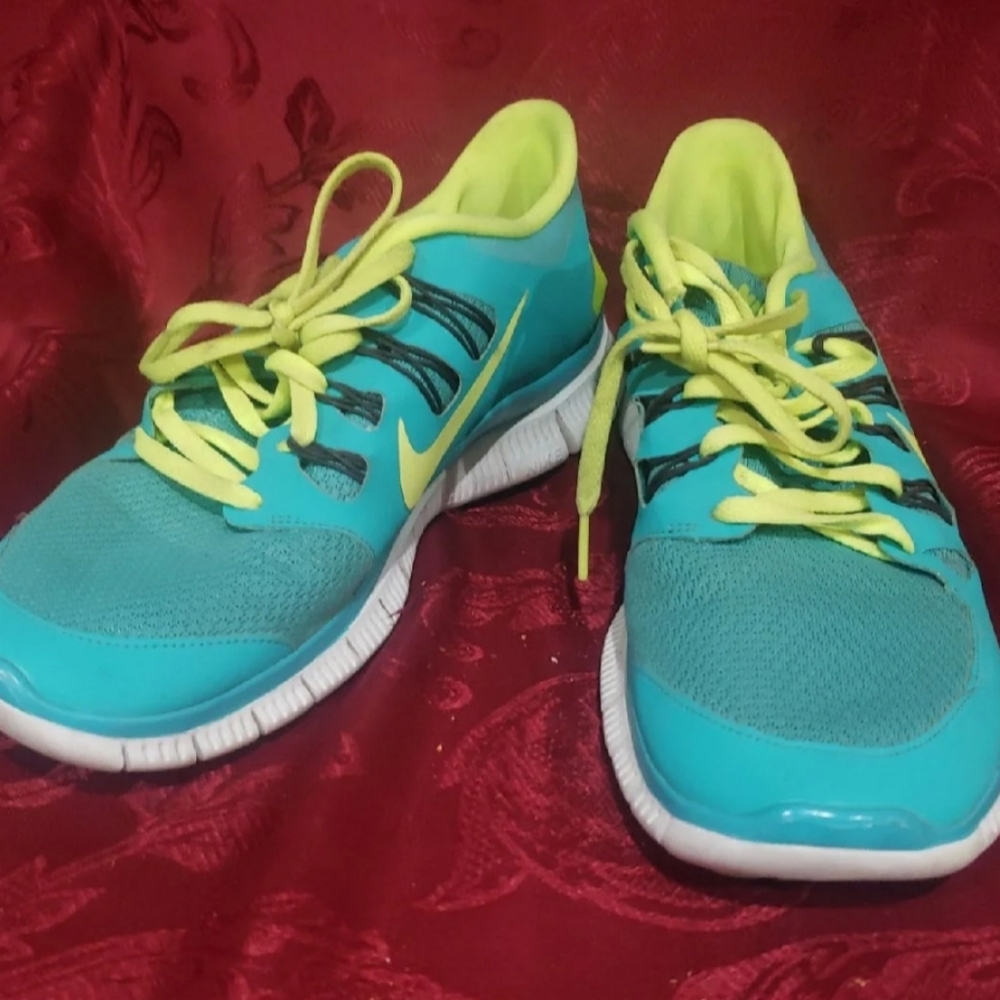 Nike free 5.0 size 11